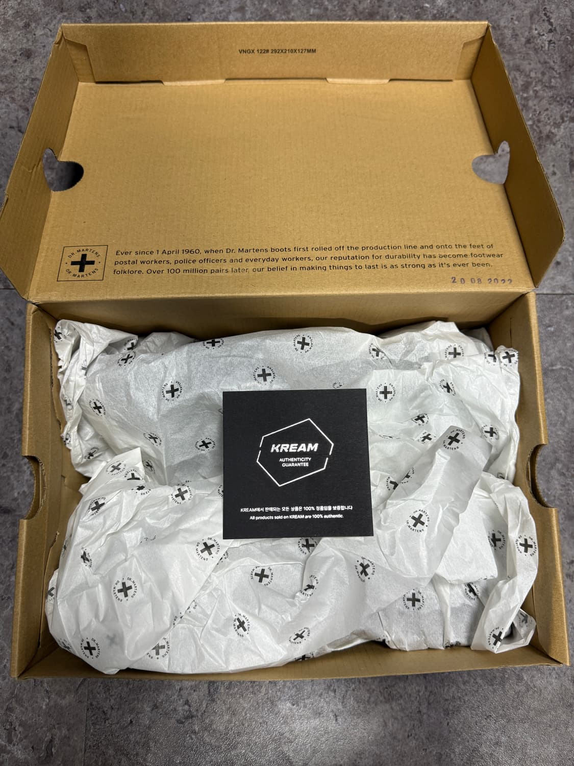 닥터마틴 1461 스무스 250 크림 상품이미지4