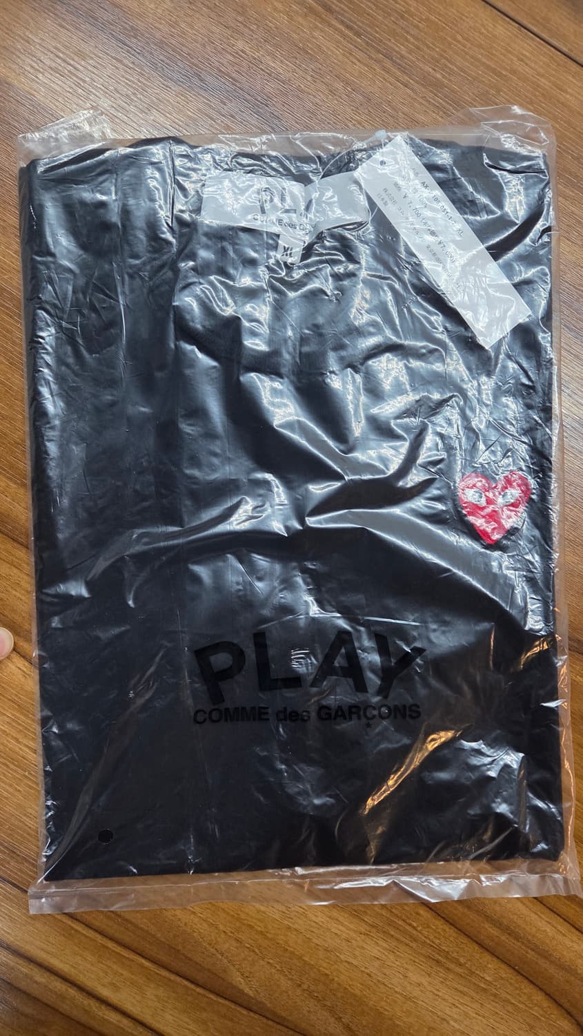 꼼데 하트 반팔티 XL블랙(새상품/정품) 상품이미지2