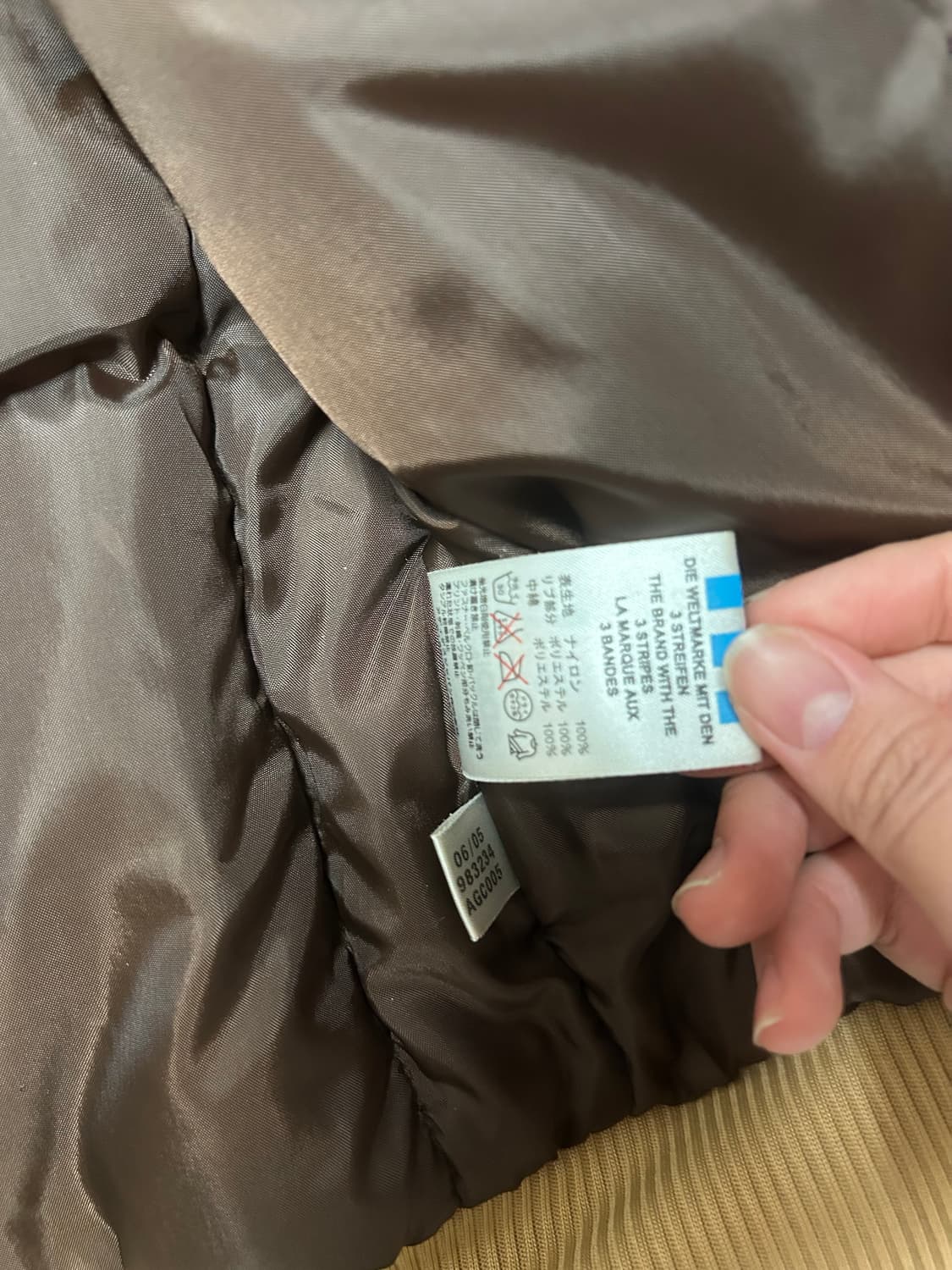 아디다스 초코바나나 삼선 패딩 상품이미지4