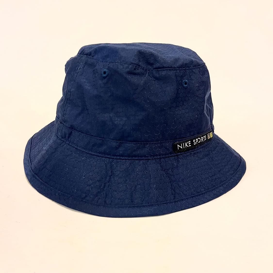 나이키 00s 버킷햇 상품이미지1