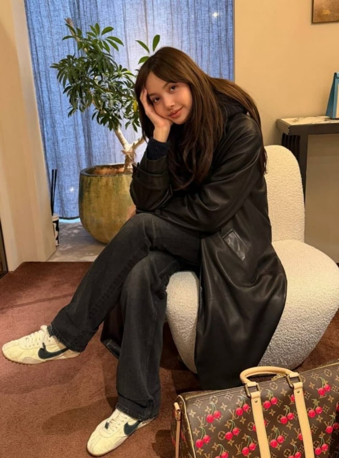 나이키 자크뮈스 문슈오프 누아르/ 블핑리사착용 상품이미지1