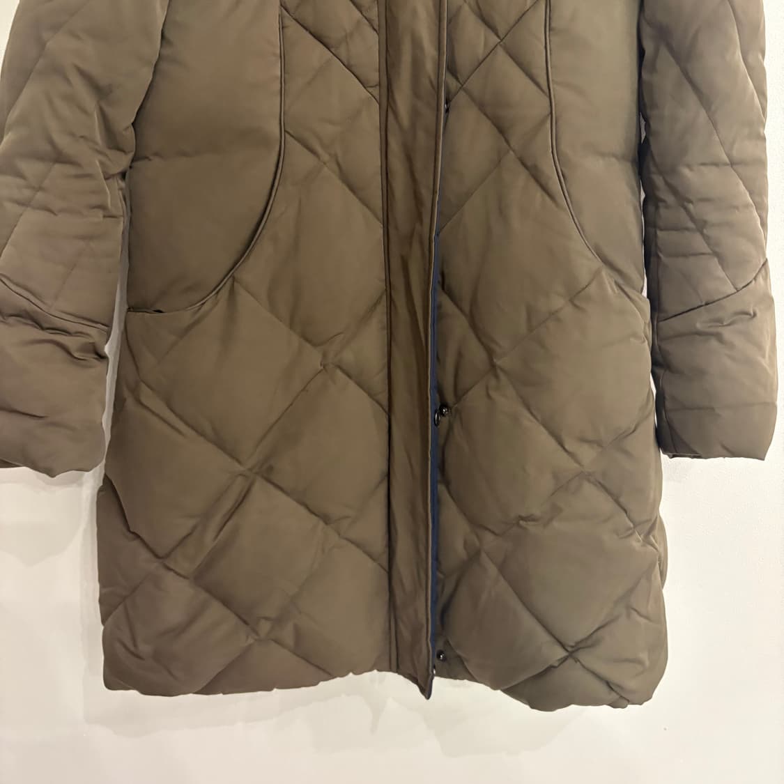 모리스커밍홈 덕다운 롱패딩 M 카키 라쿤털 상품이미지2