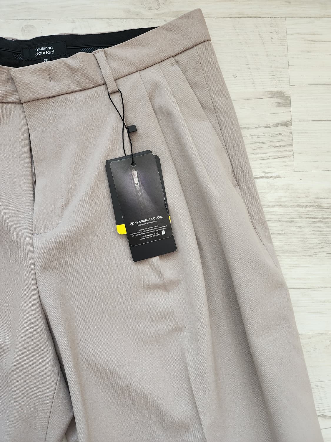 (새상품)무신사 스탠다드 라이트베이지 와이드 슬랙스 32인치 세미 벌룬핏 상품이미지4