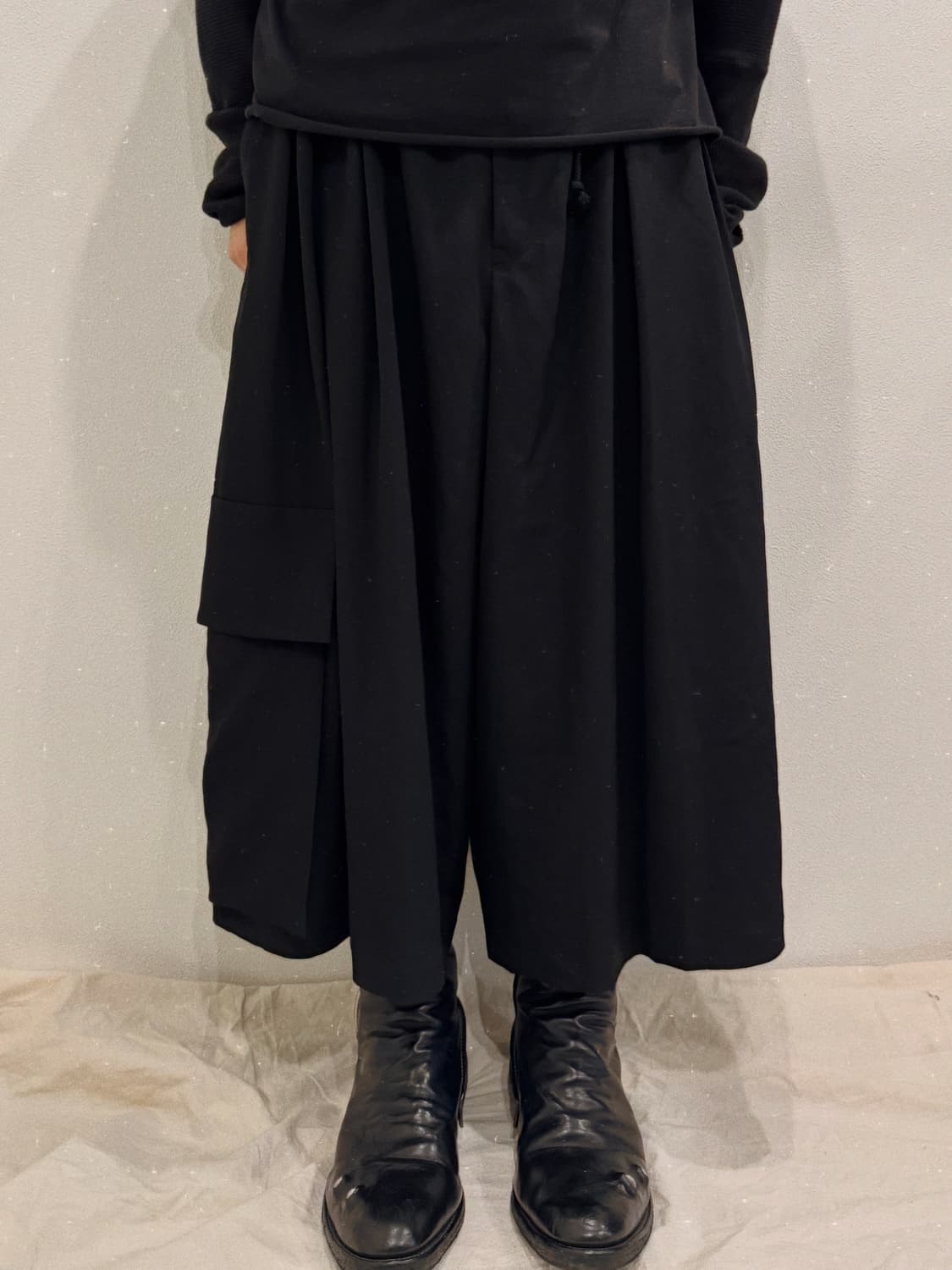 요지야마모토 24aw 사이드 카고 와이드 하카마 팬츠 상품이미지1