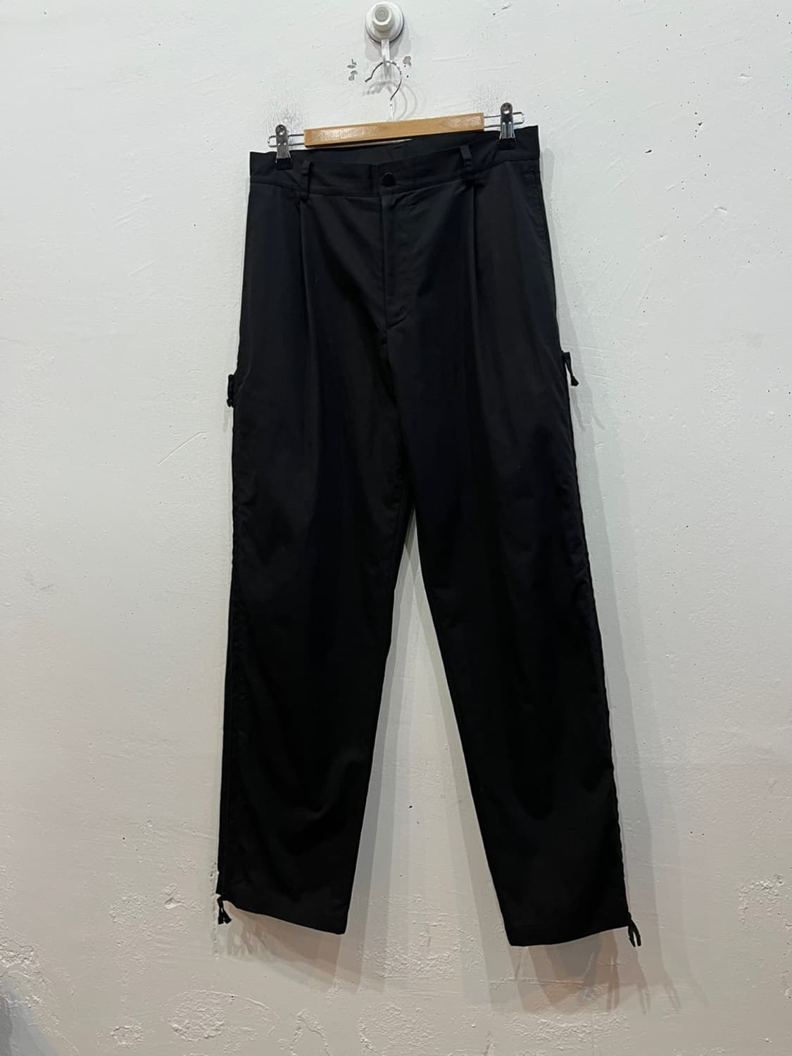 COOR 쿠어 컨버터블 사이드 지퍼 팬츠 블랙 30 (S) 상품이미지1