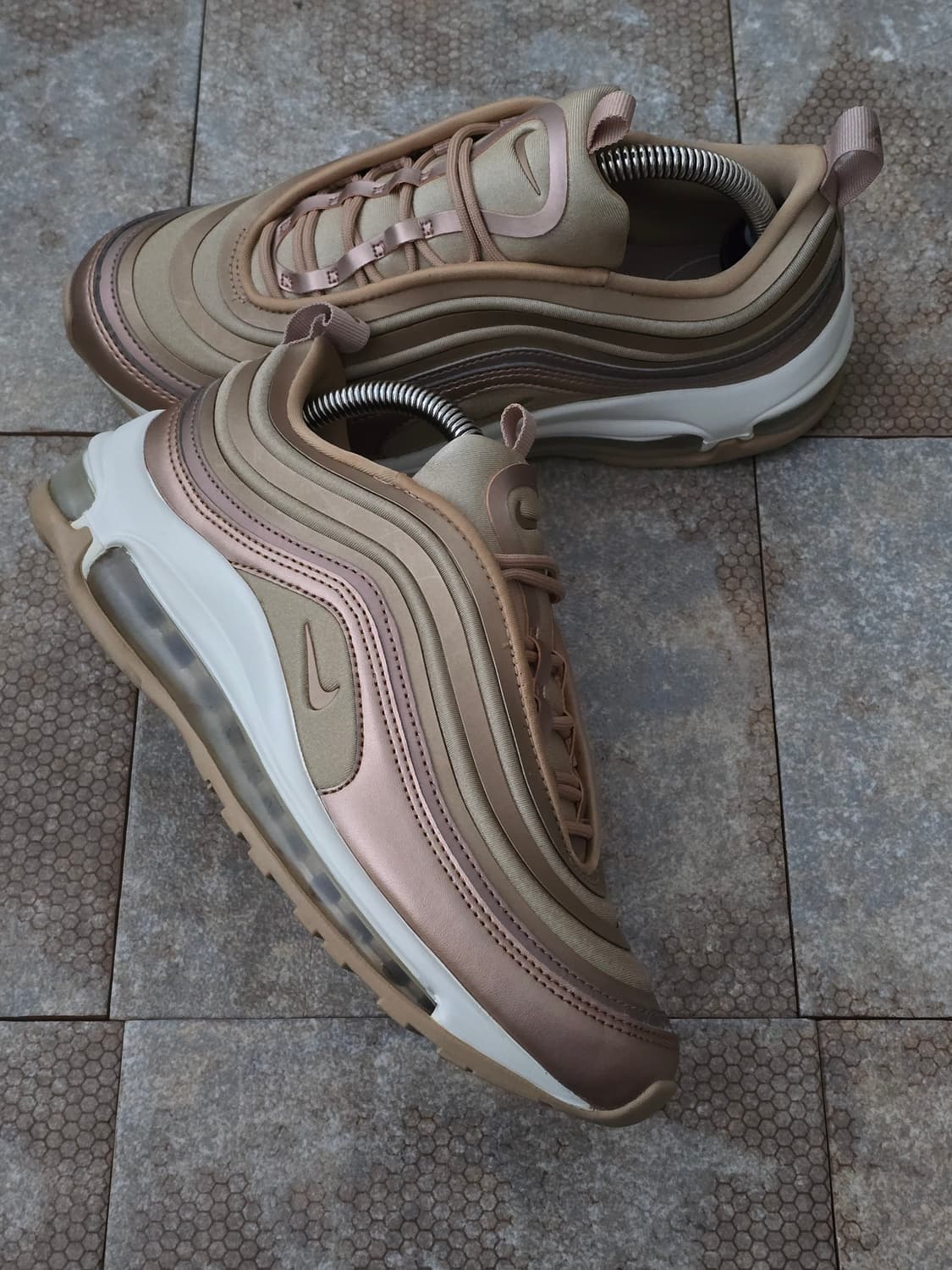 (230)나이키 에어맥스 97 울트라 17 메탈릭 브론즈 상품이미지7