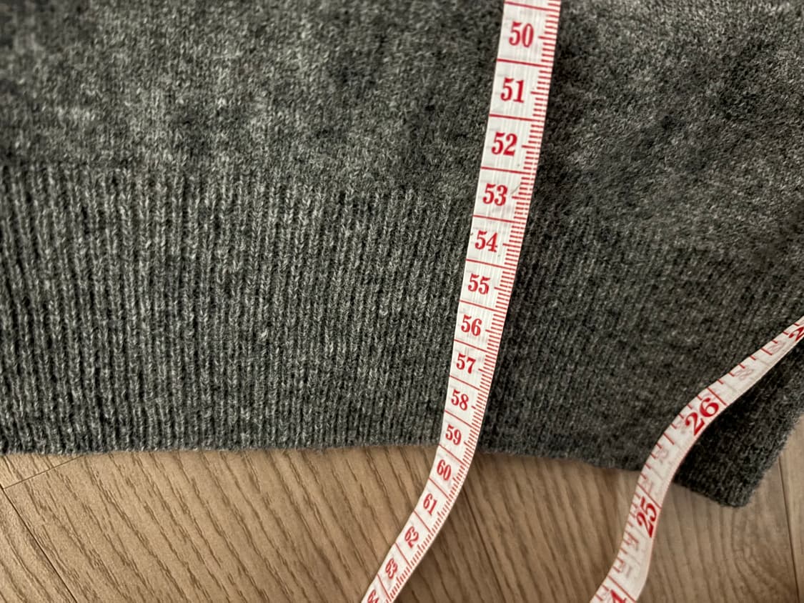 여리핏나오는 꼼데가르송 정품 고급니트 브이넥 니트티 여성m 상품이미지7