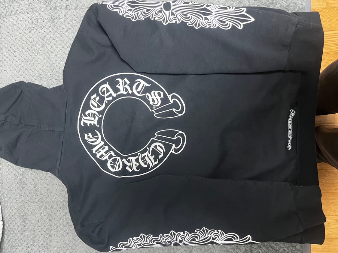 크롬하츠 홀스슈 플로랄 플리스 집업 후드 블랙 상품이미지1