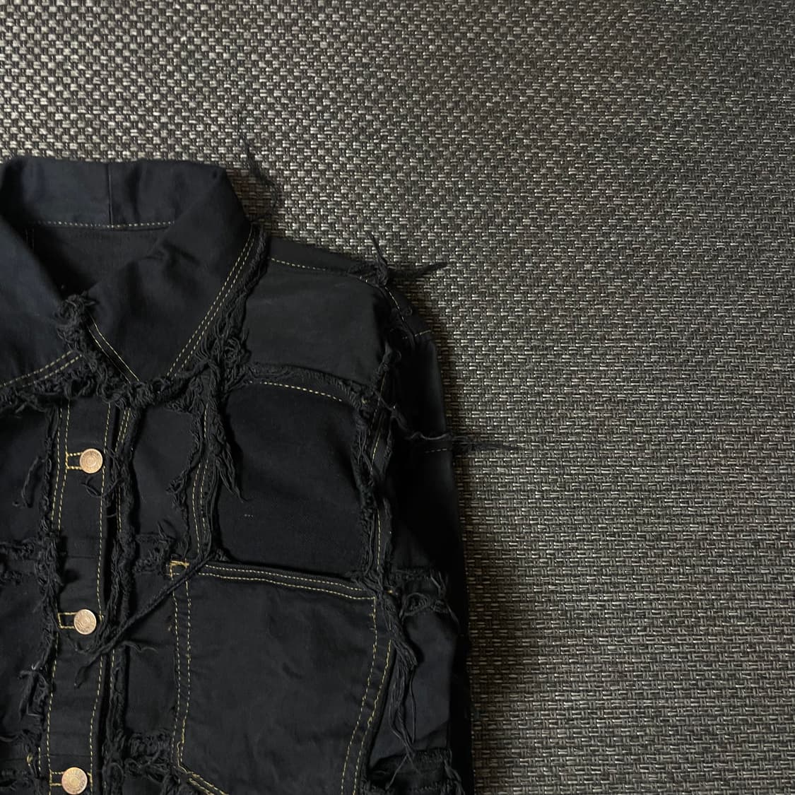 리바이스 블랙 리워크 패치 커스텀 데님 자켓 상품이미지3