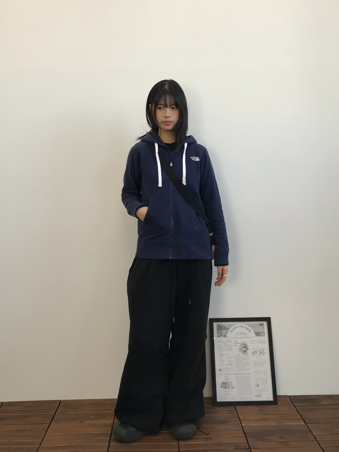 The North Face Back Logo Hoodie 상품이미지2