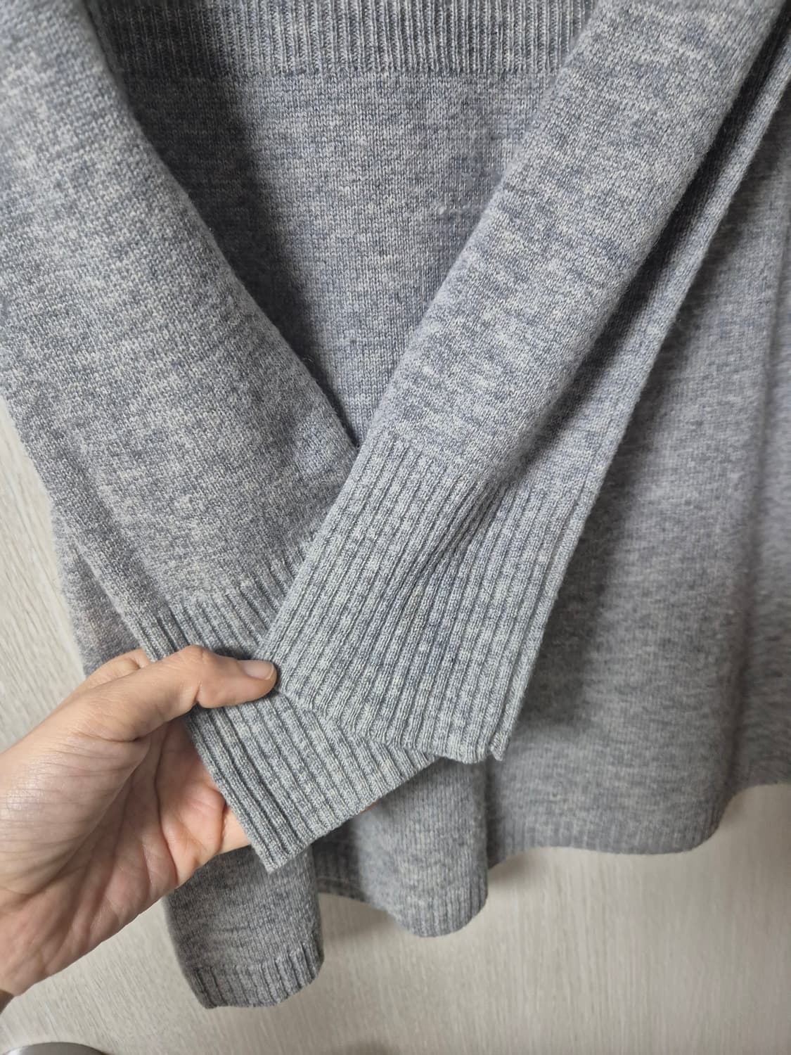 띠어리 캐시미어100프로  타들넥 니트 하프니트 라지 여성 상품이미지3