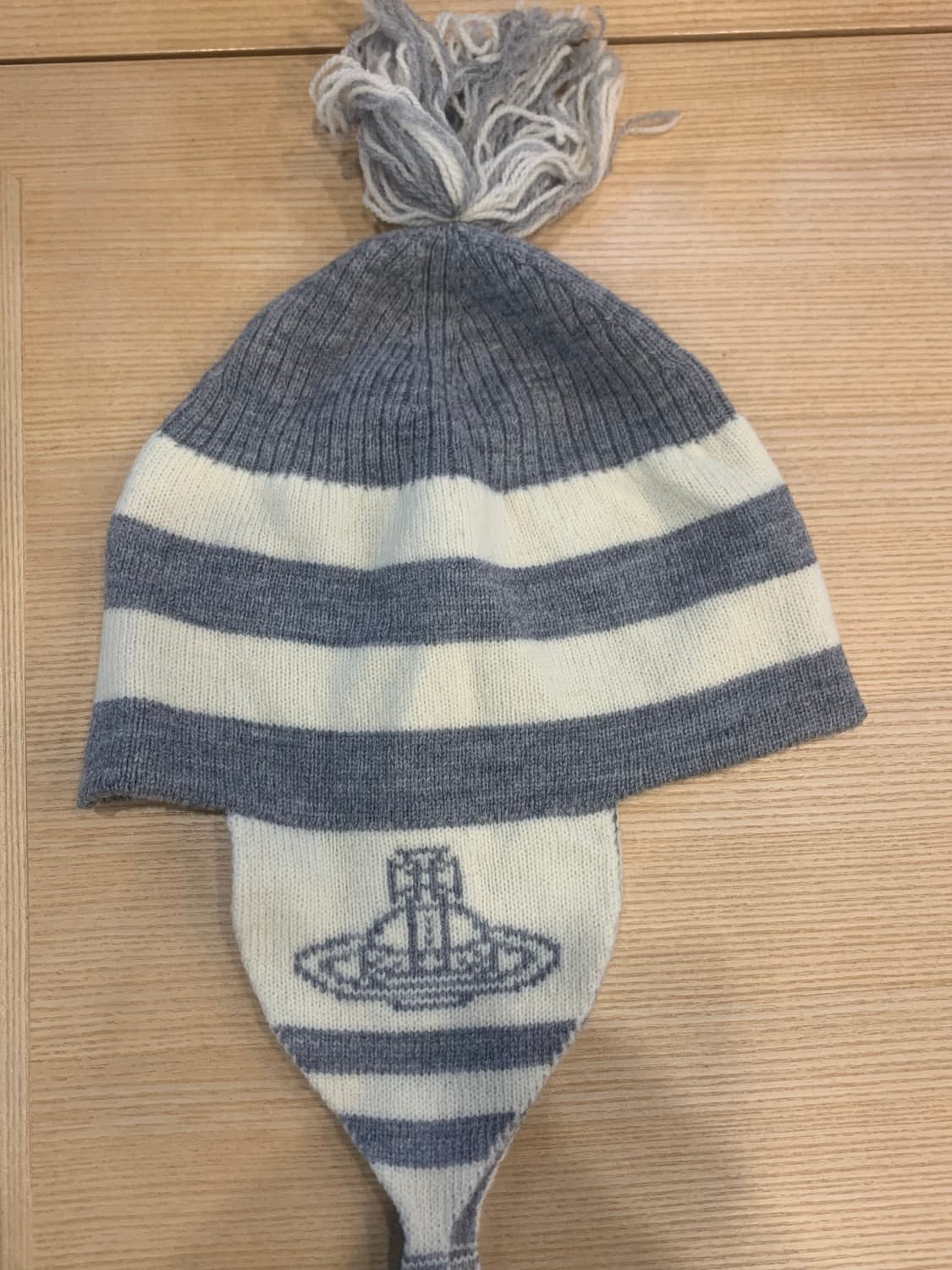 비비안웨스트우드 이어플랩  상품이미지1