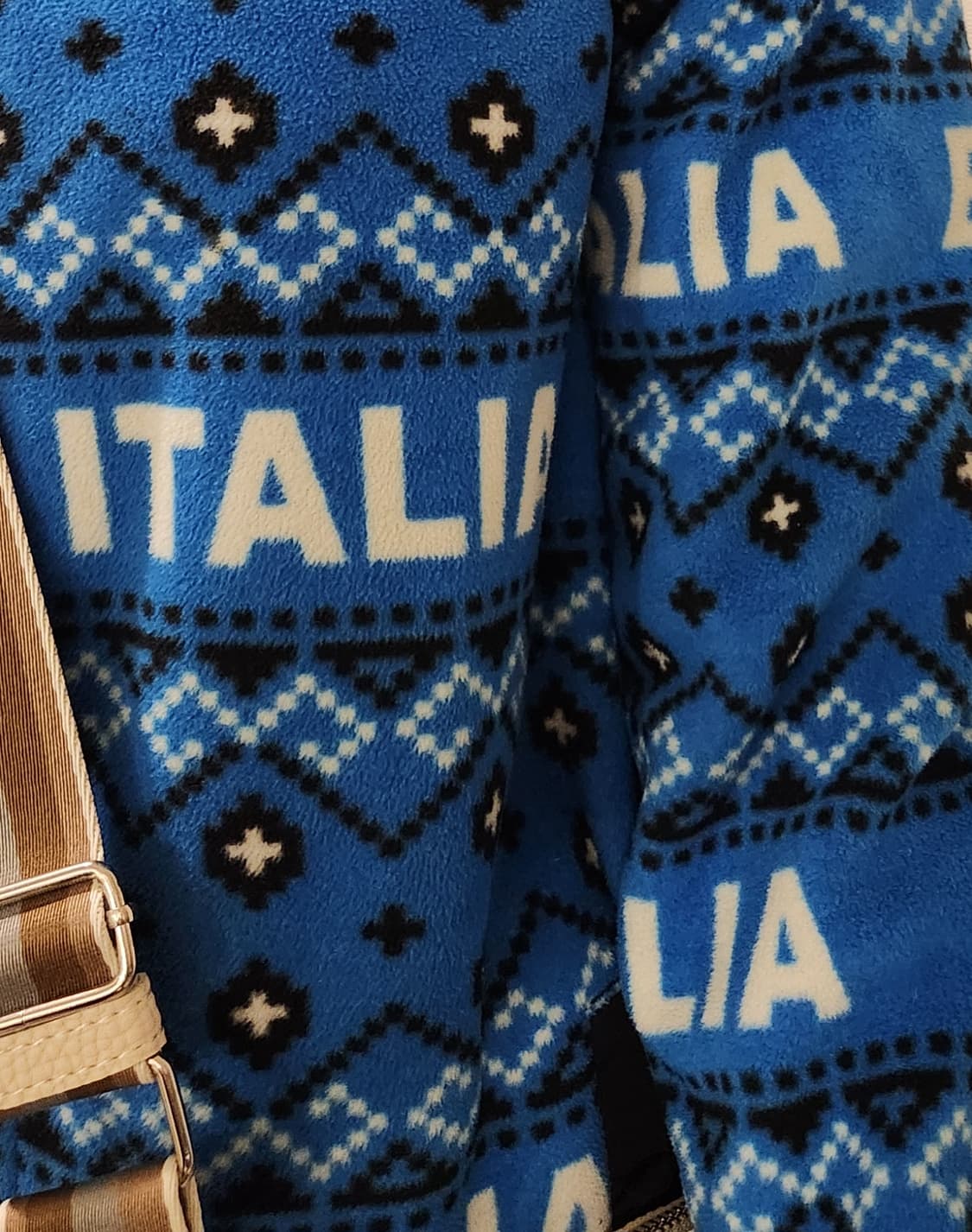 블루 레터링 후리스 상품이미지6