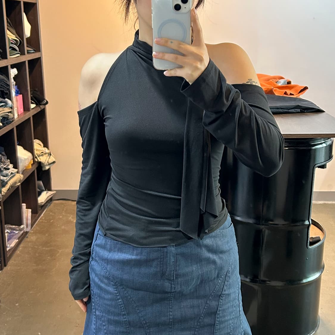 홀터 스카프 디테일 롱 슬리브 상품이미지3