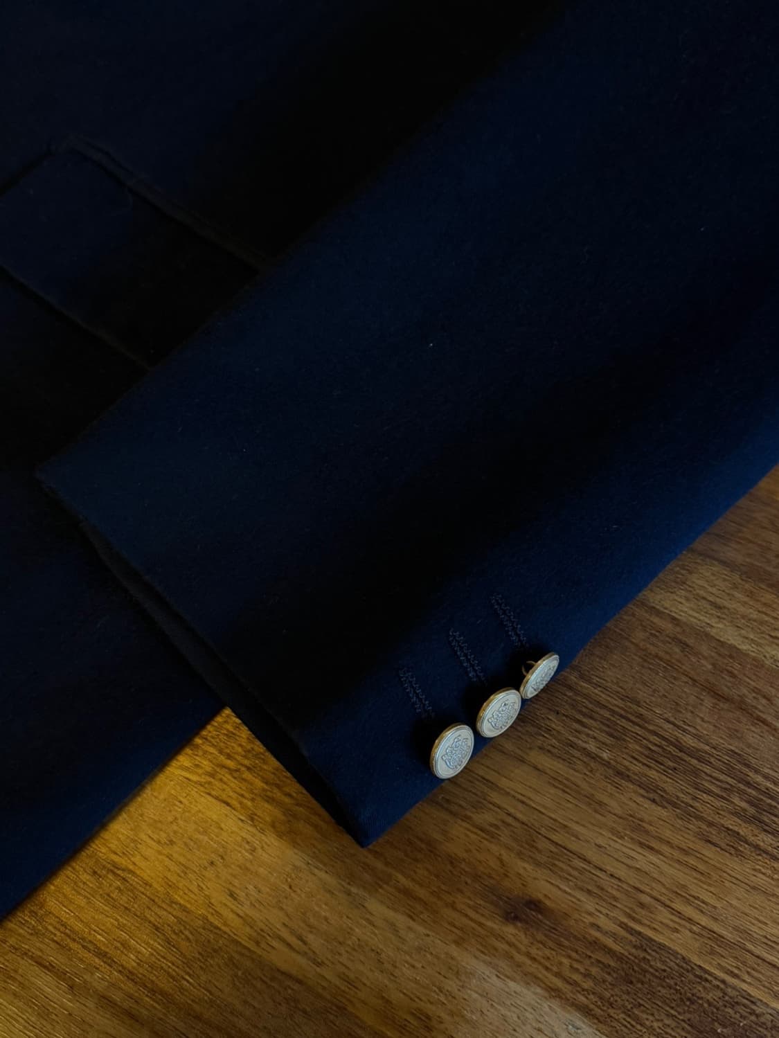 아쿠아스큐텀 금장블레이저 남성100 상품이미지5