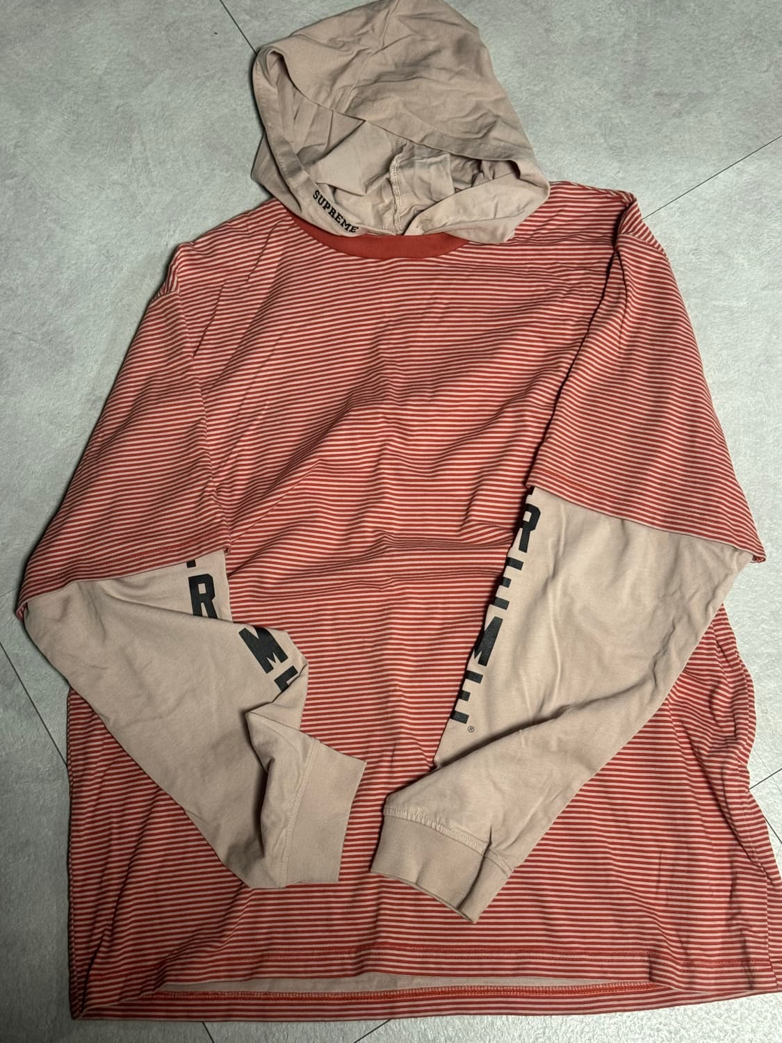 슈프림 레이어드 후드 롱슬리브 탑 탄 - 24SS 상품이미지2