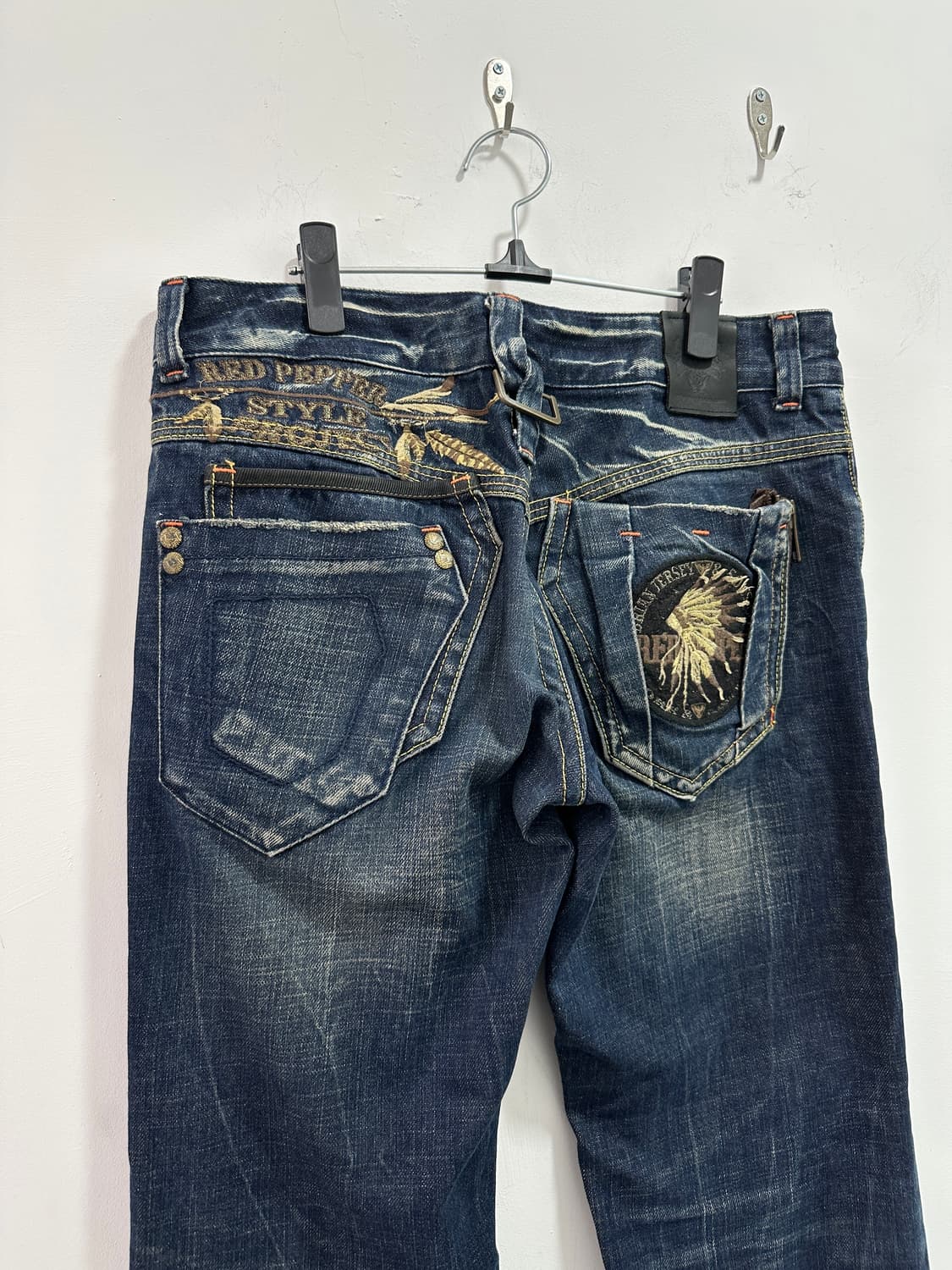RED PEPPER embroidered patch denim jeans 상품이미지3