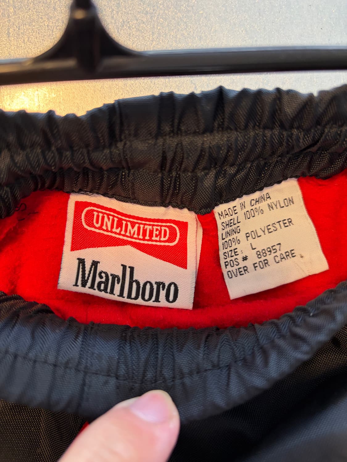 90s Marlboro fleece lined nylon pants 상품이미지5