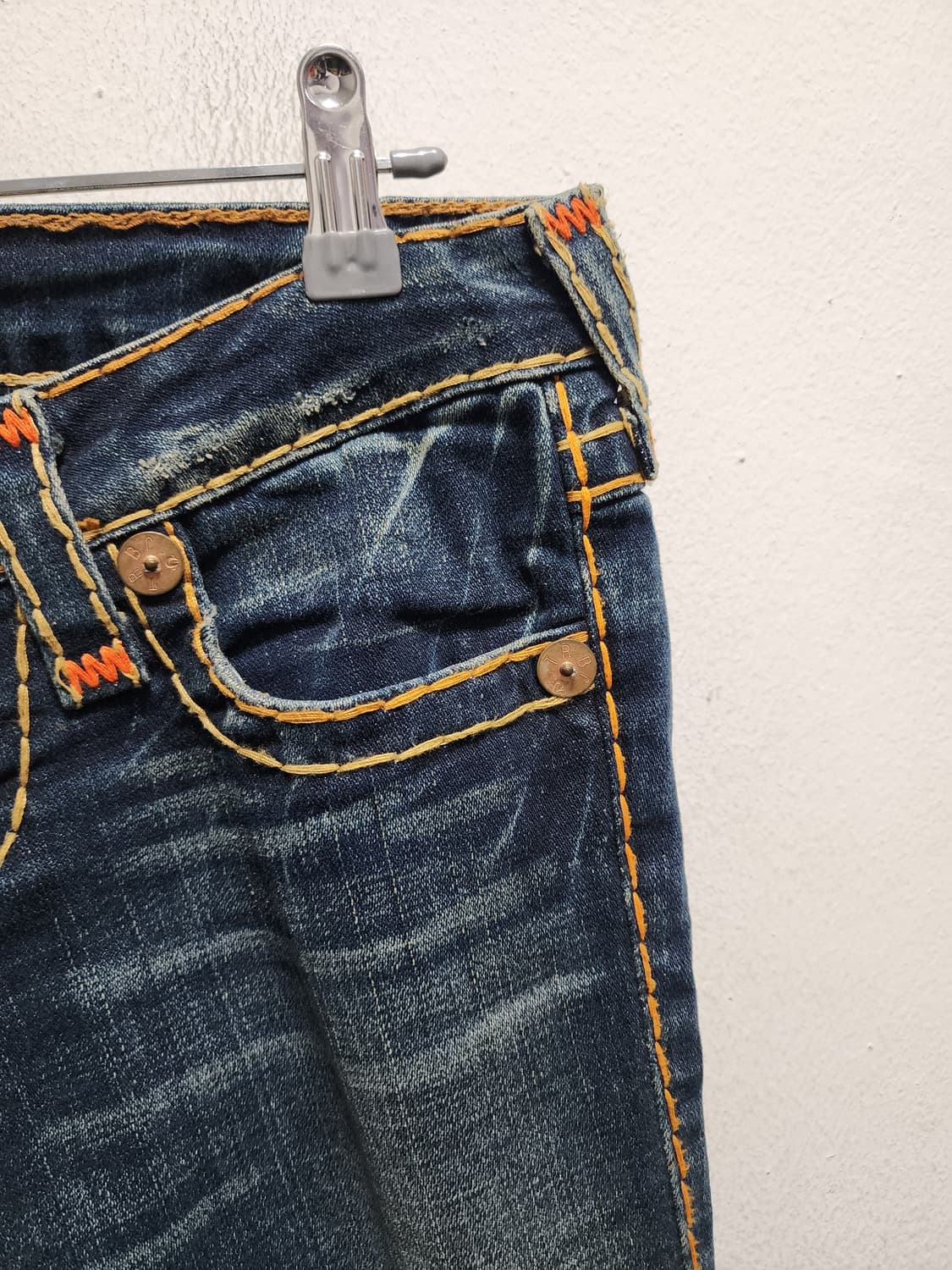 트루릴리젼 JOEY SUPER T 부츠컷 벨바텀 데님 상품이미지5