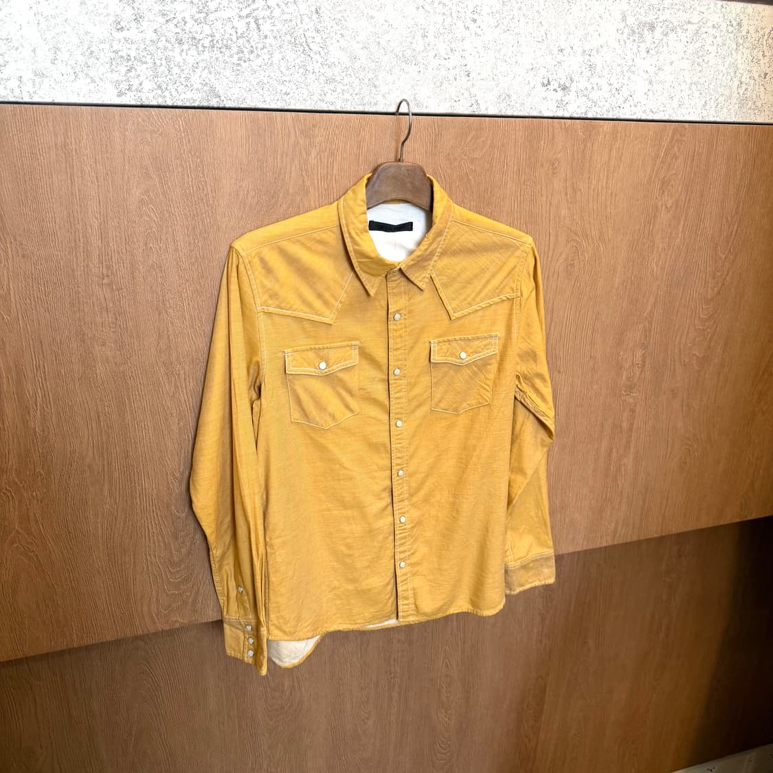 빈티지 롱슬리브 셔츠 스냅 버튼업 플랩 포켓 디테일 레귤러핏 머스타드 상품이미지1