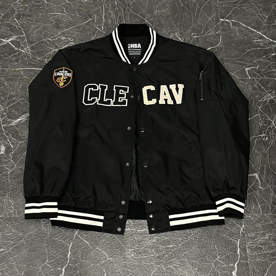 L NBA 클리브랜드 패치워크 테크니컬 바시티 자켓 상품이미지1
