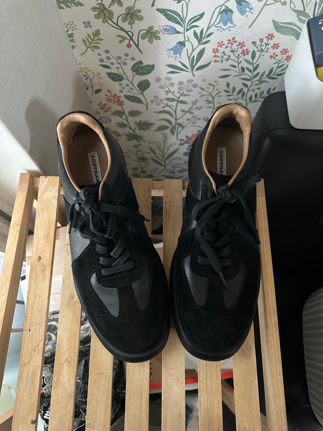 로스트가든 스웨이드 블랙 스니커즈 265 상품이미지1