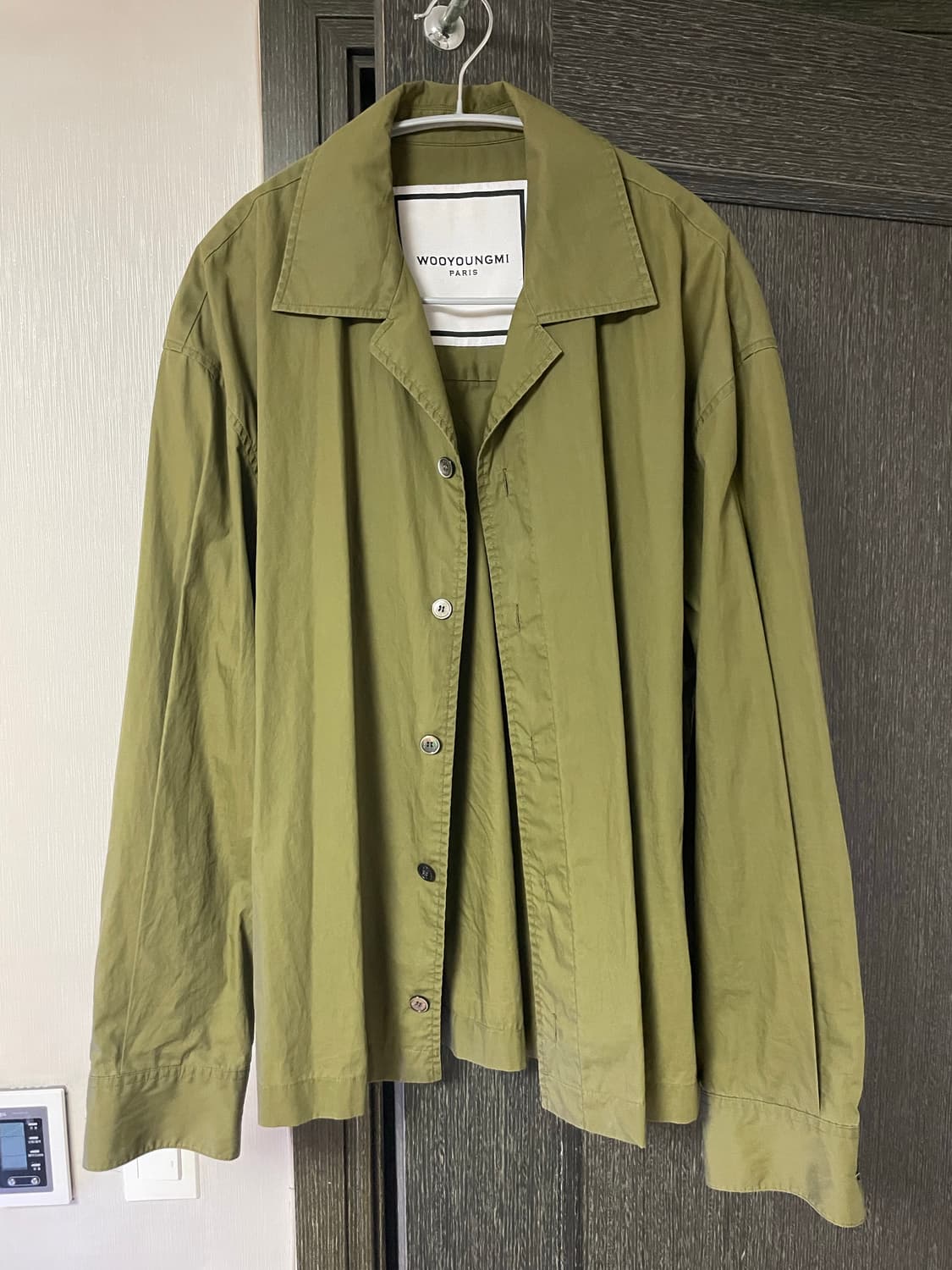 우영미 크롭 셔츠 카키 46 상품이미지1