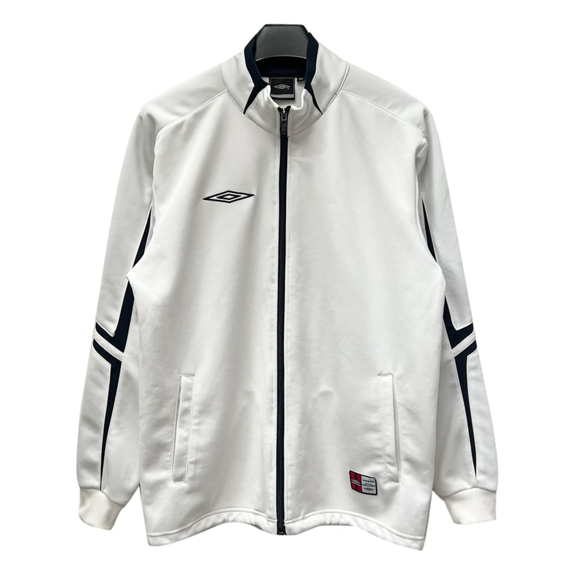 엄브로 화이트 컬러 백로고 트레이닝 져지 100 상품이미지2