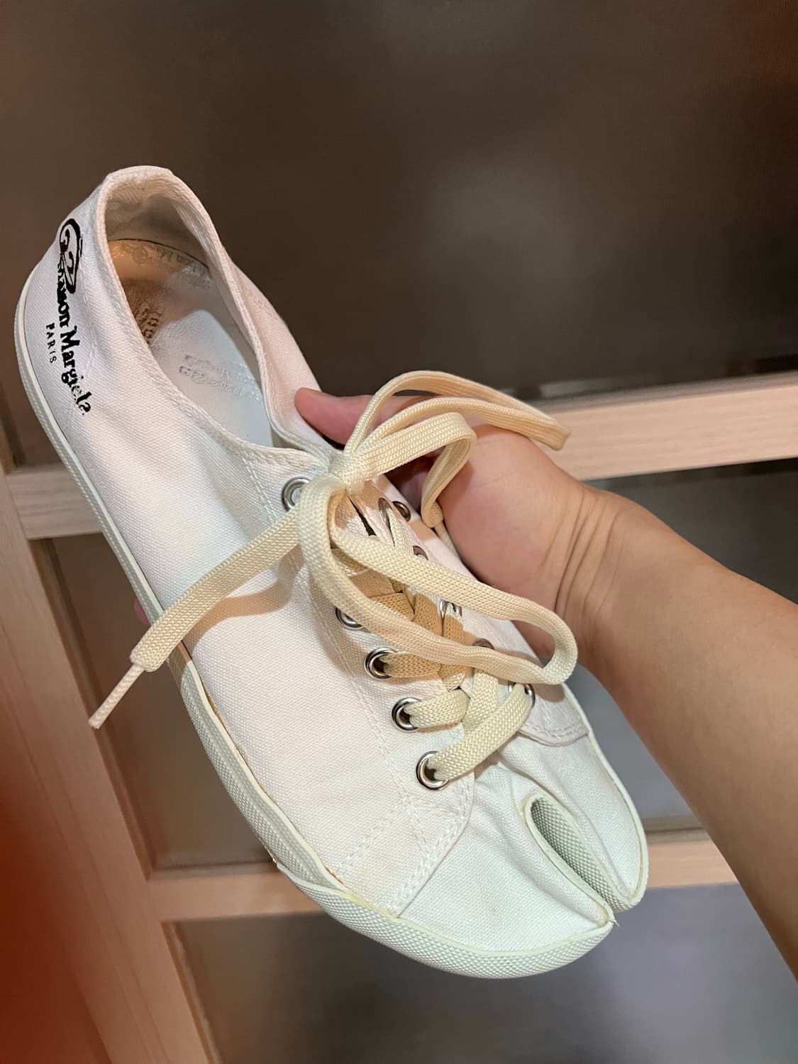 마르지엘라/ 타비 화이트 스니커즈 / 41 상품이미지9