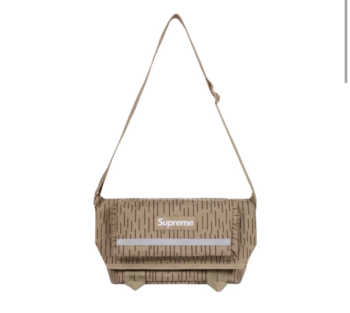 슈프림 메신저백 상품이미지1