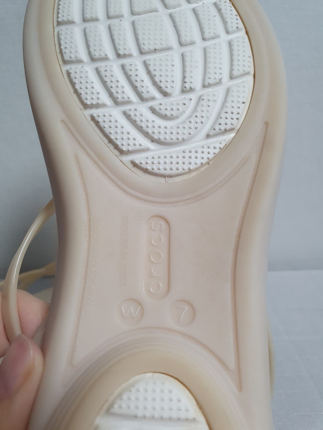 240mm 크록스 이자벨라 컷 스트래피 아이보리 샌들 상품이미지8
