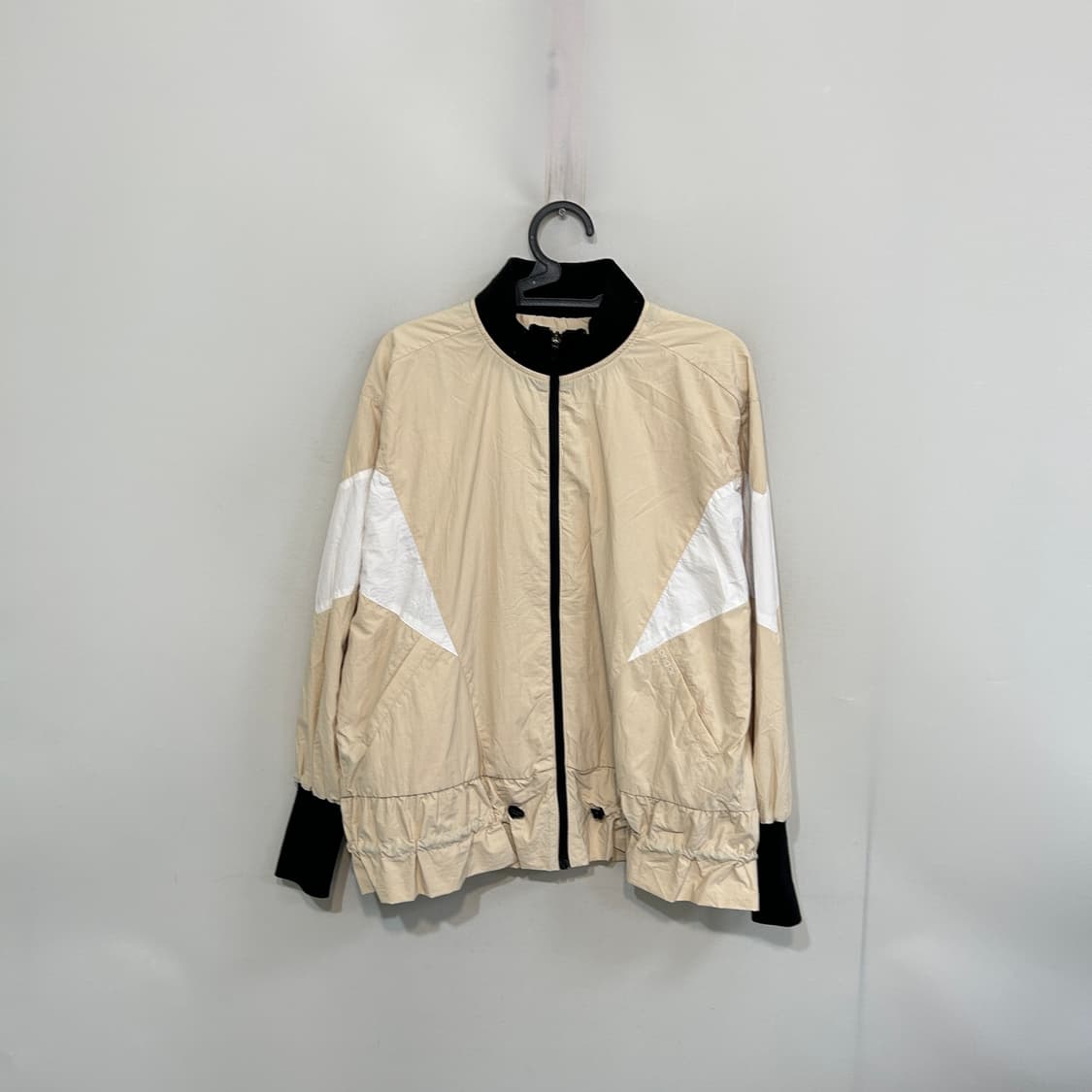 안다르 바람막이 여성 F 상품이미지2