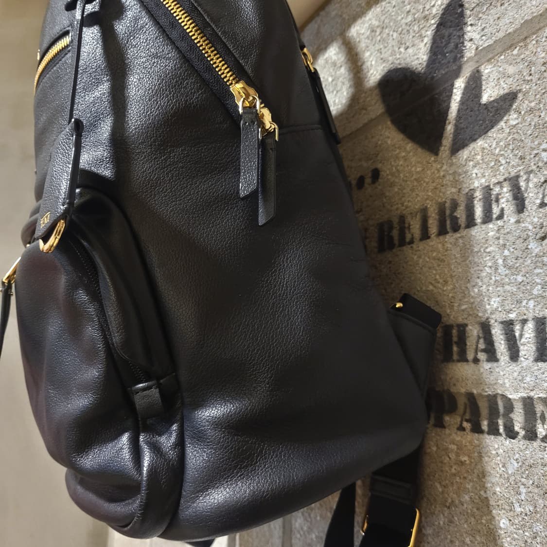 투미 보야져 레더 백팩 상품이미지4