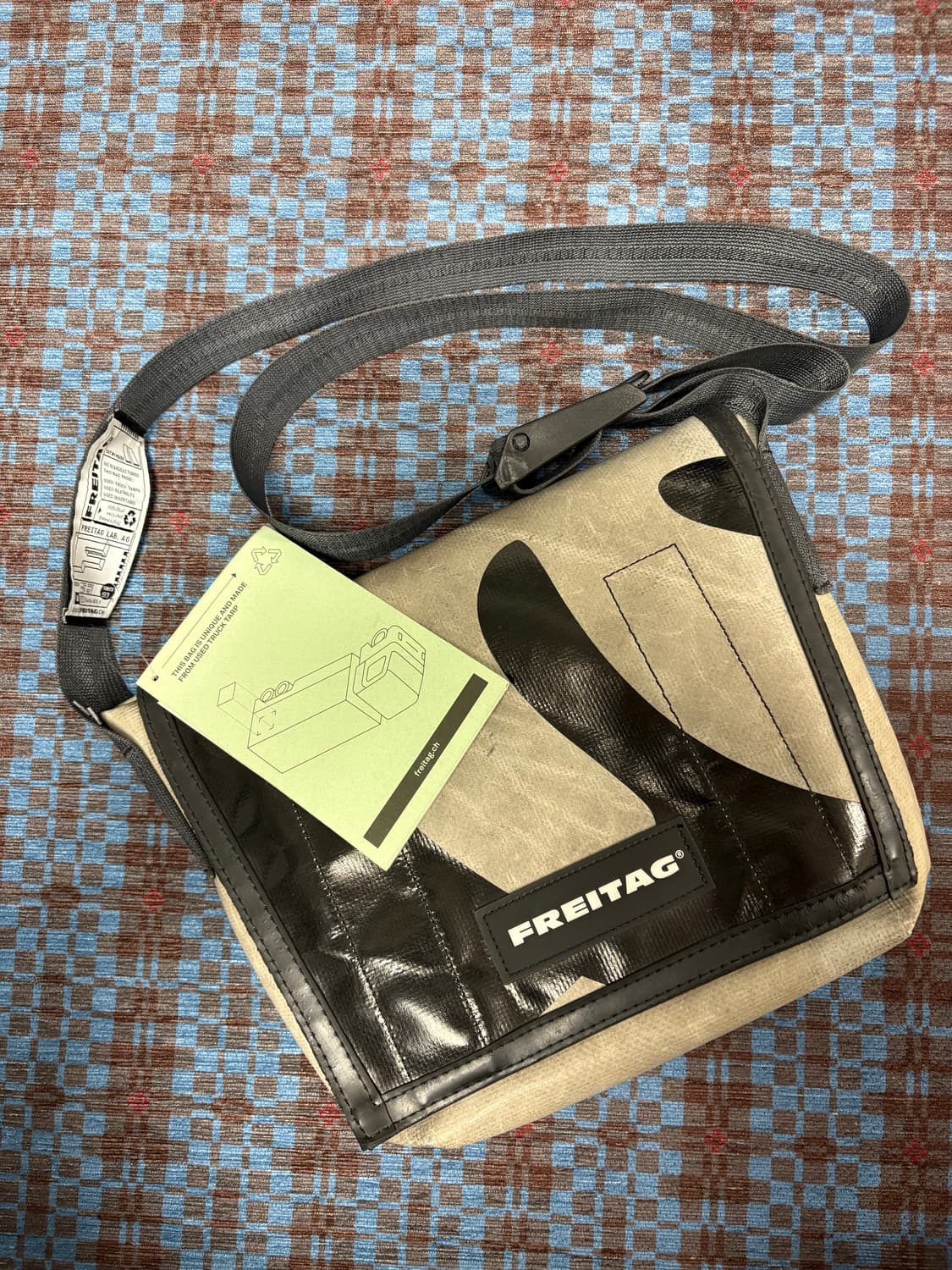 프라이탁 라씨 상품이미지1