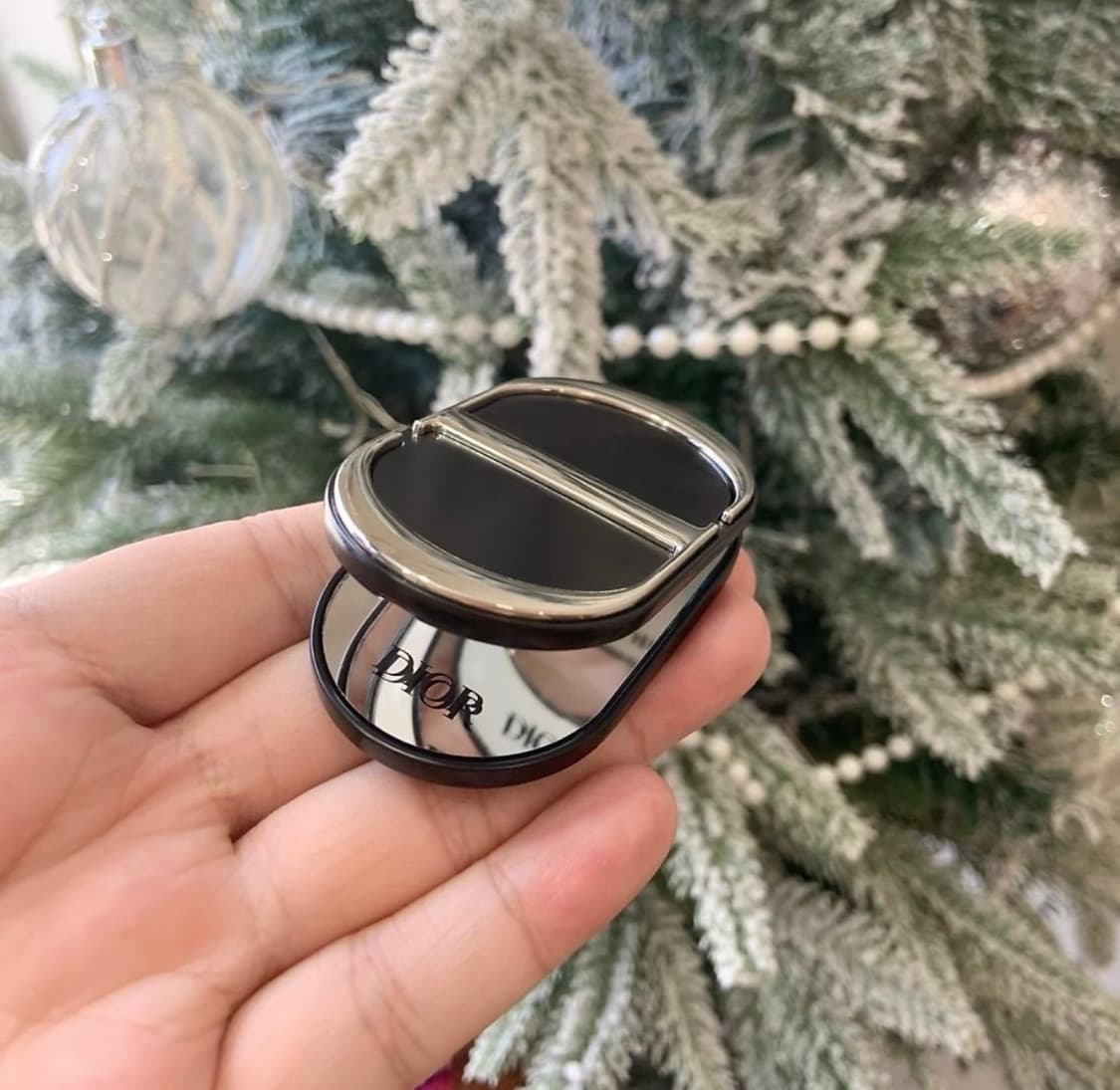 디올뷰티 그립톡 미러 손거울 상품이미지3