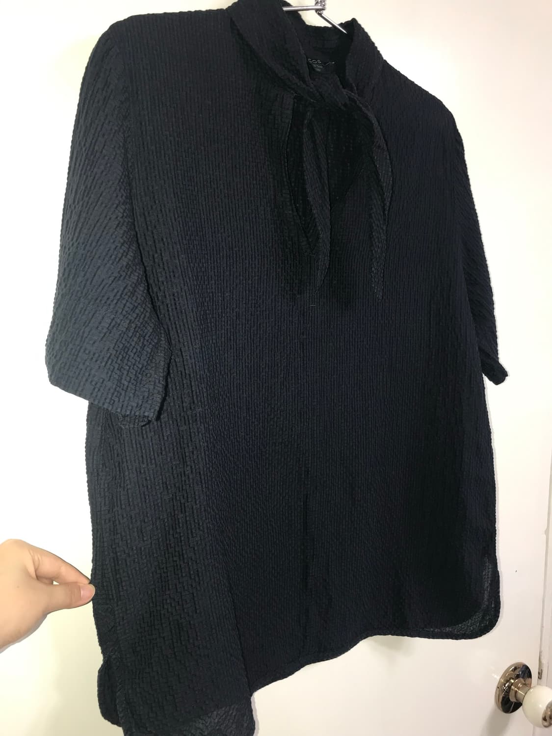 (UNISEX) COS Wrinkle Fabric Scarf Collar 상품이미지6