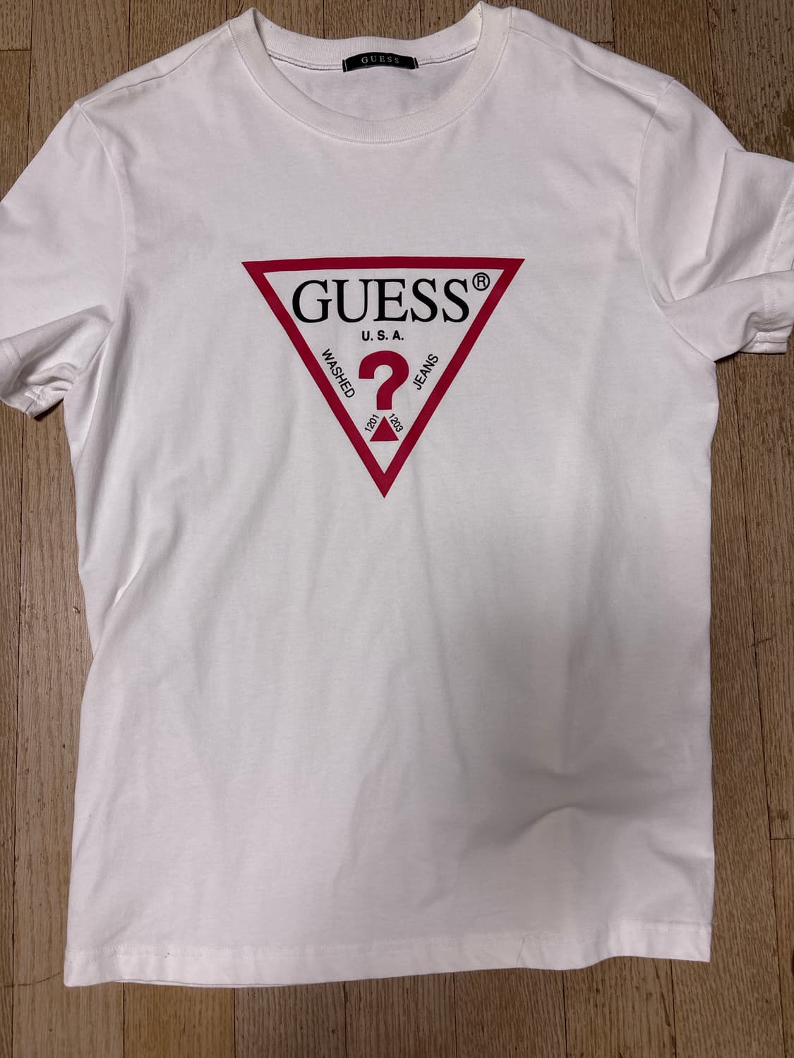 GUESS 게스 반팔티 상품이미지1