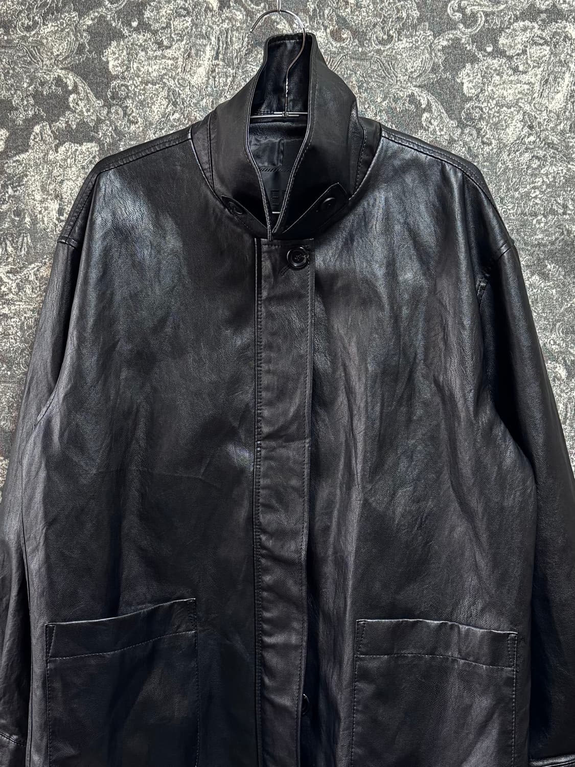 left 레프트 하이넥 투포켓 에코레더 자켓 상품이미지2