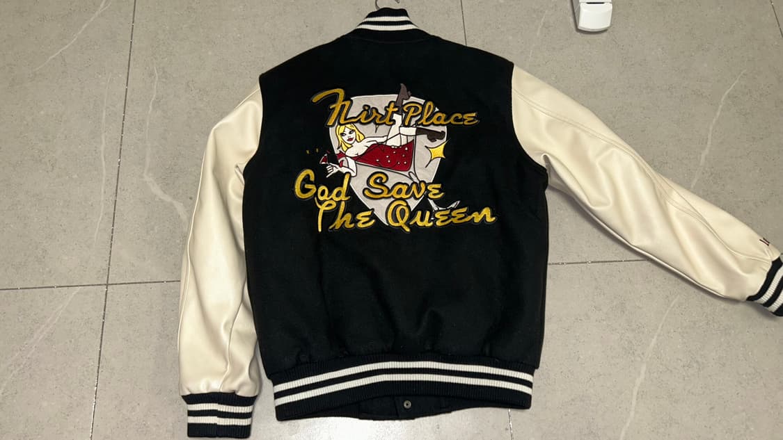 Flirtplace 바시티 자켓 M사이즈 상품이미지2