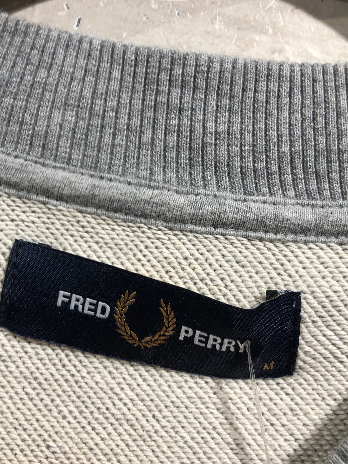 [2540]Fred Perry gray sweatshirt 상품이미지4
