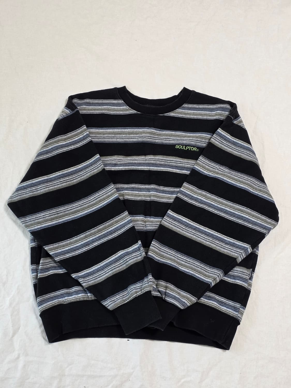 SCULPTOR 스컬프터 스트라이프 맨투맨 상품이미지2