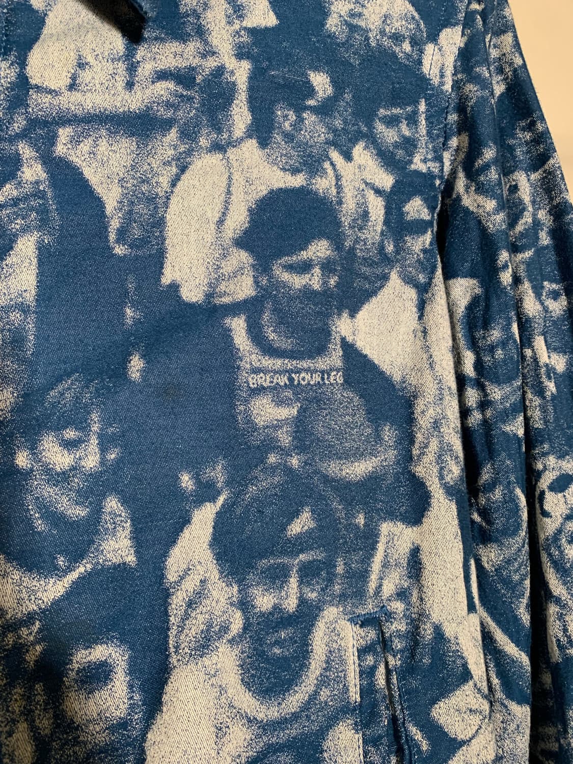 브루나 보인 페이스 프린팅 블루 자켓 상품이미지9