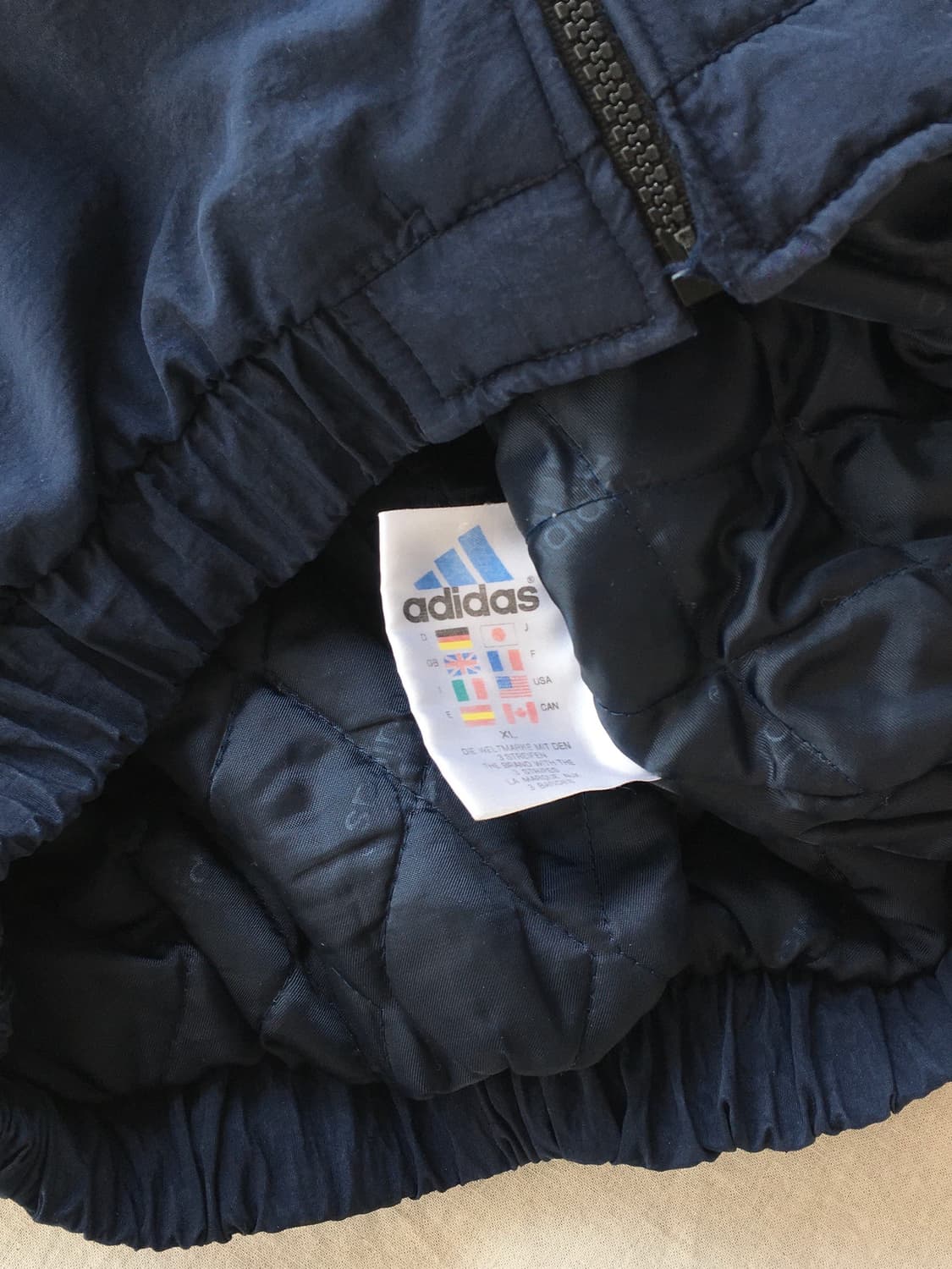 아디다스 가슴로고 네이비 바람막이 자켓 상품이미지5