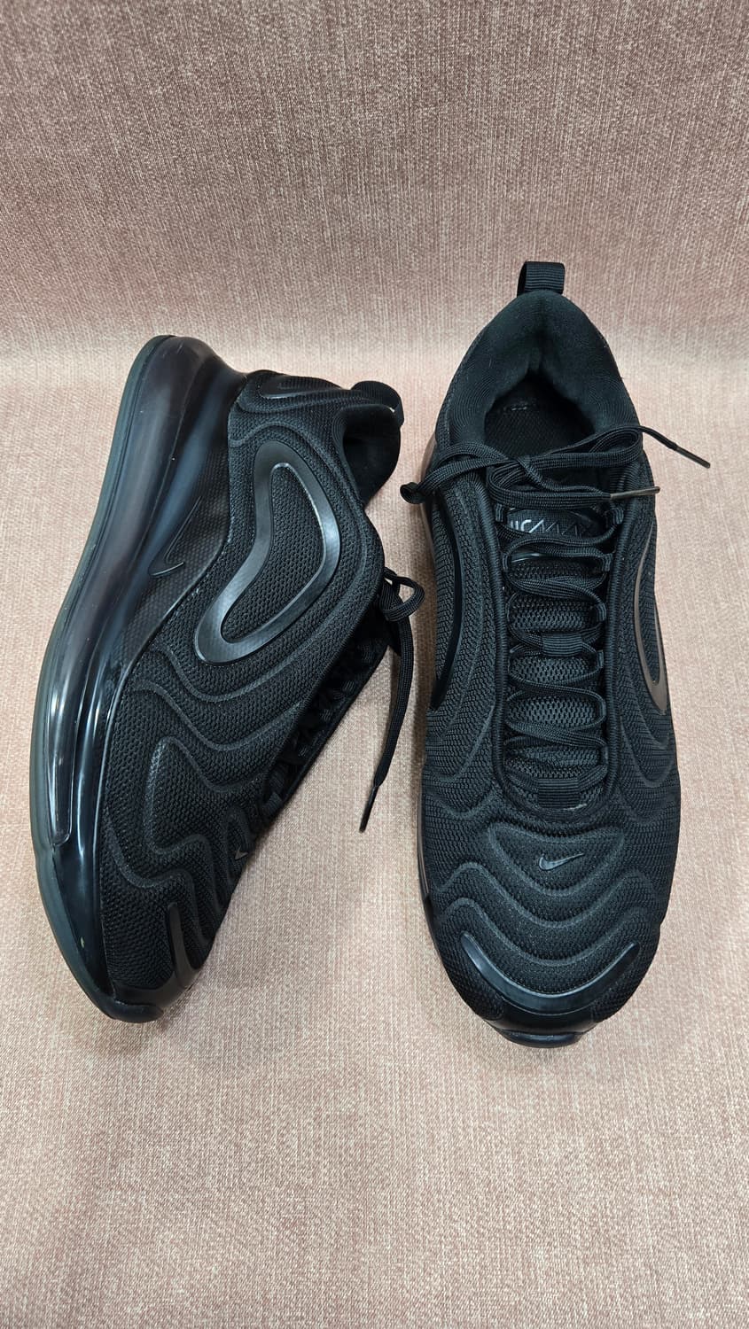 나이키 275mm- 에어맥스 720 올블랙 스니커즈  상품이미지1