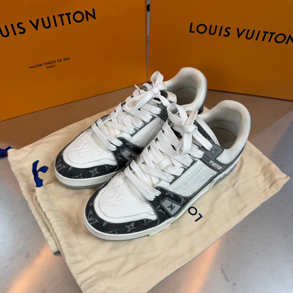 [리오브] 루이비통 LV 트레이너 데님 모노그램 스니커즈 상품이미지2