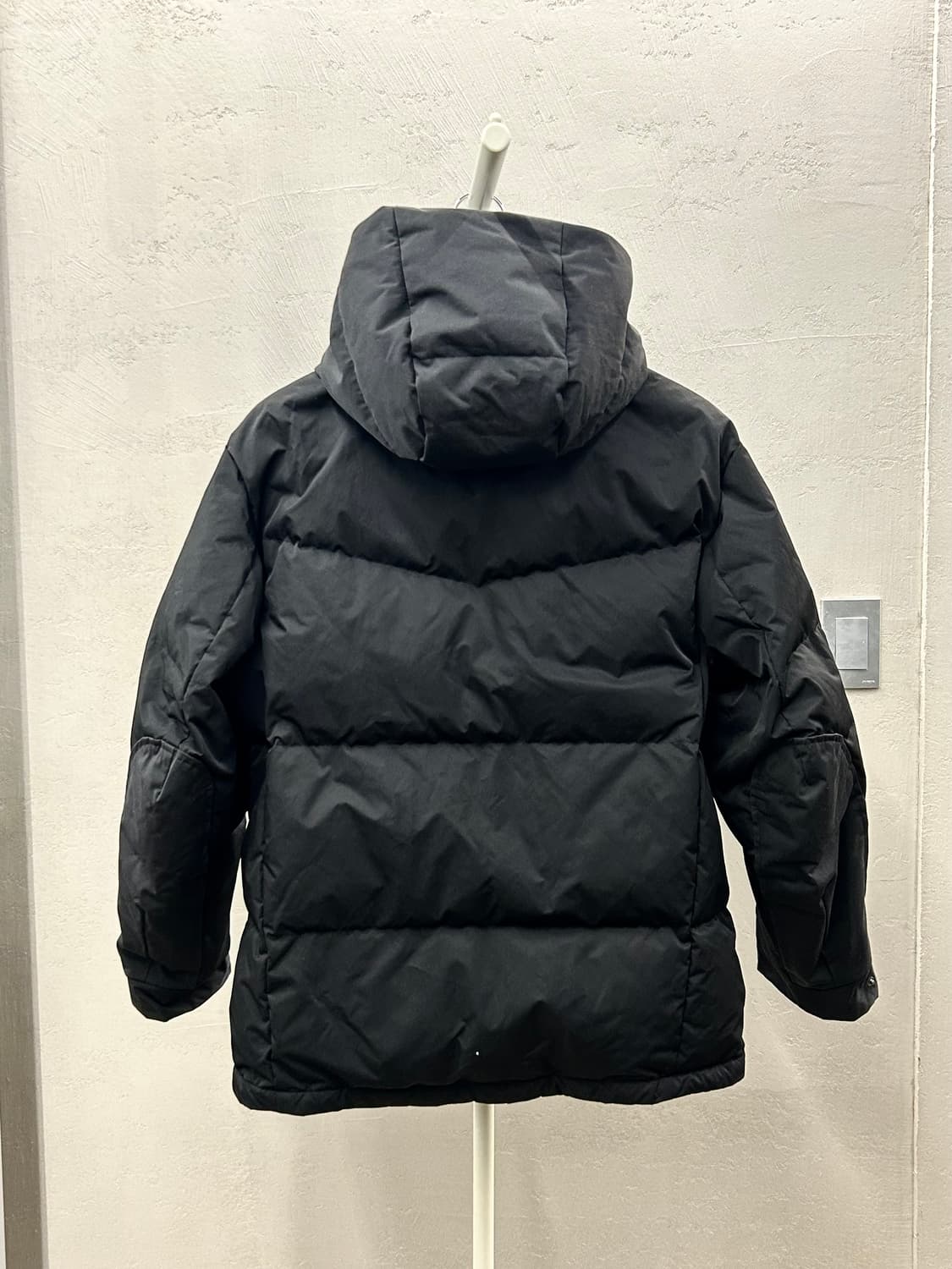 유니클로 +J 콜라보 블랙 다운 파카 상품이미지6