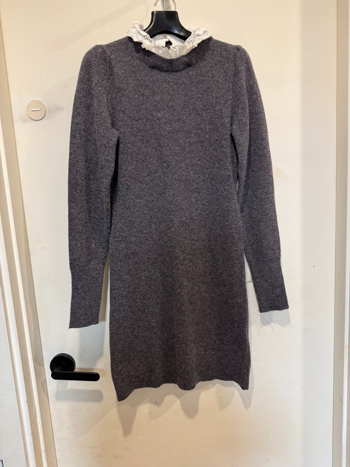 산드로 그레이 엘리어트 칼라 울 원피스 상품이미지2