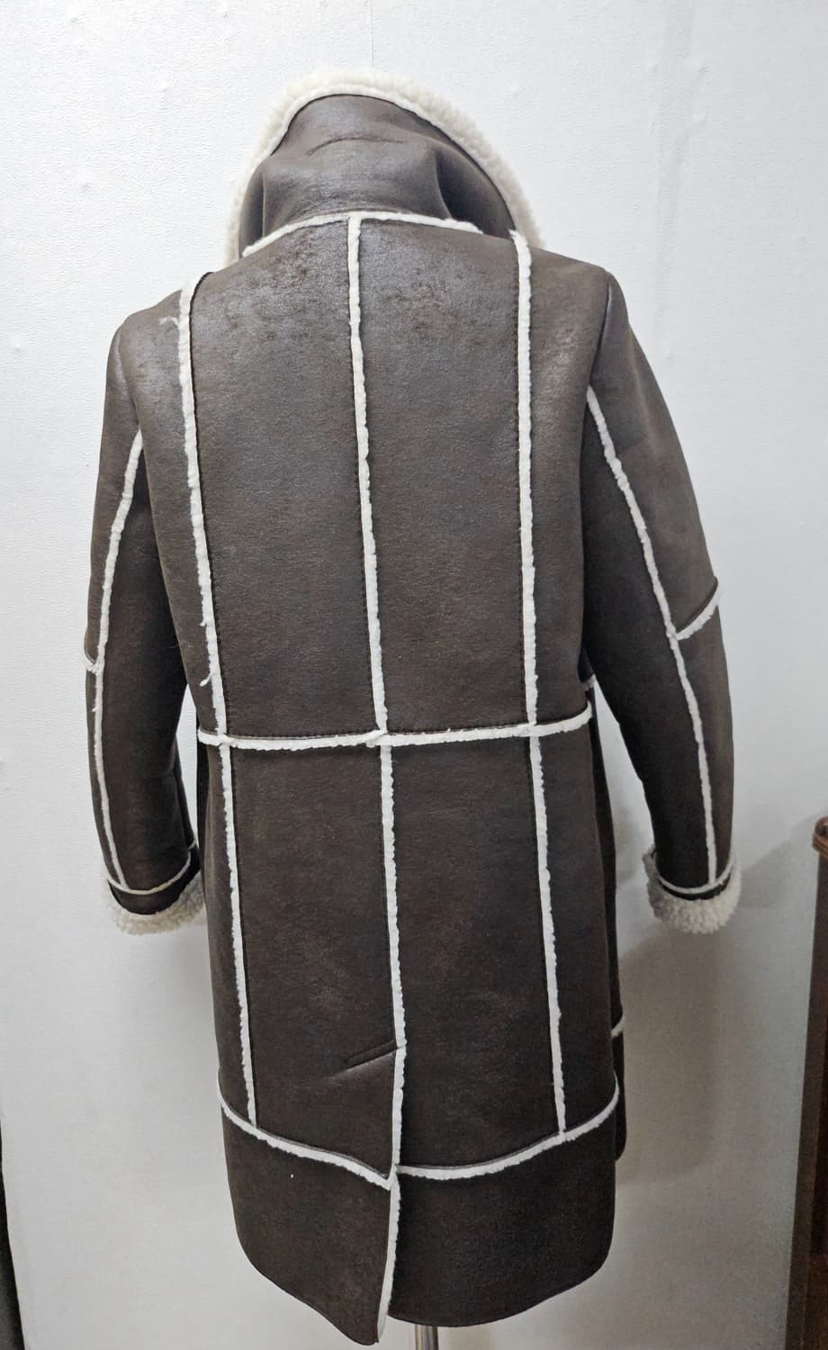 무스탕 롱 코트 브라운 66 상품이미지4