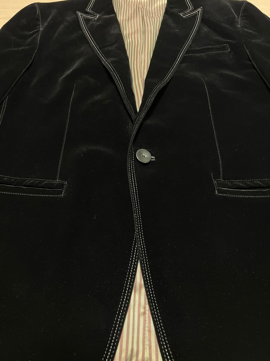 SIEG 블랙 벨벳 싱글 자켓 / 스티치 포인트 / 클래식 & 유니크 무 상품이미지3