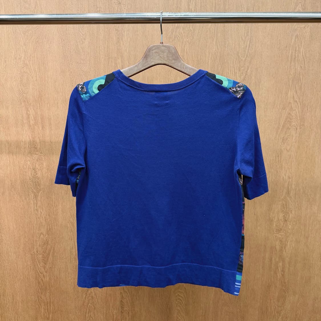 폴스미스 반팔 티셔츠 플라워 스트라이프 패턴 라운드넥 디테일 블루 상품이미지3